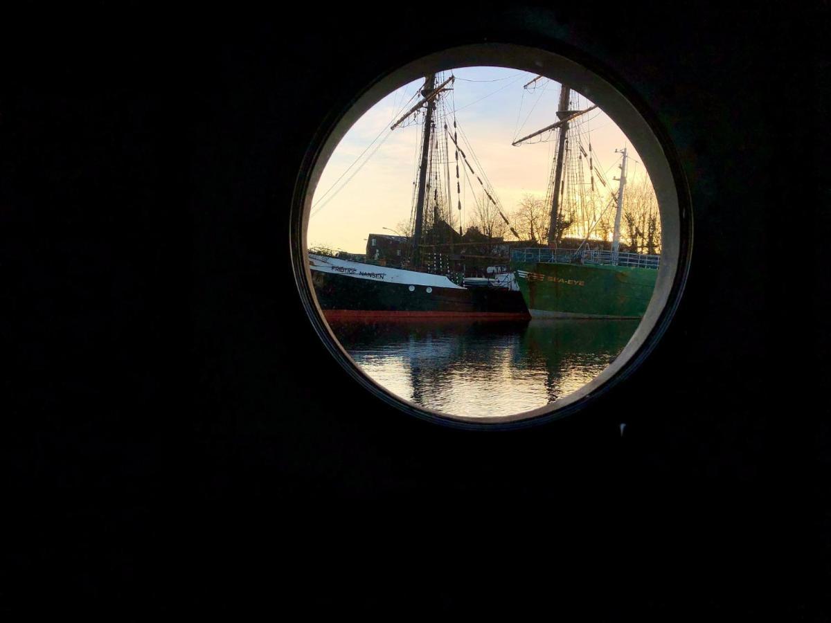 Schiffshotel "Schlafen Im Hafen" Hamburg Zewnętrze zdjęcie