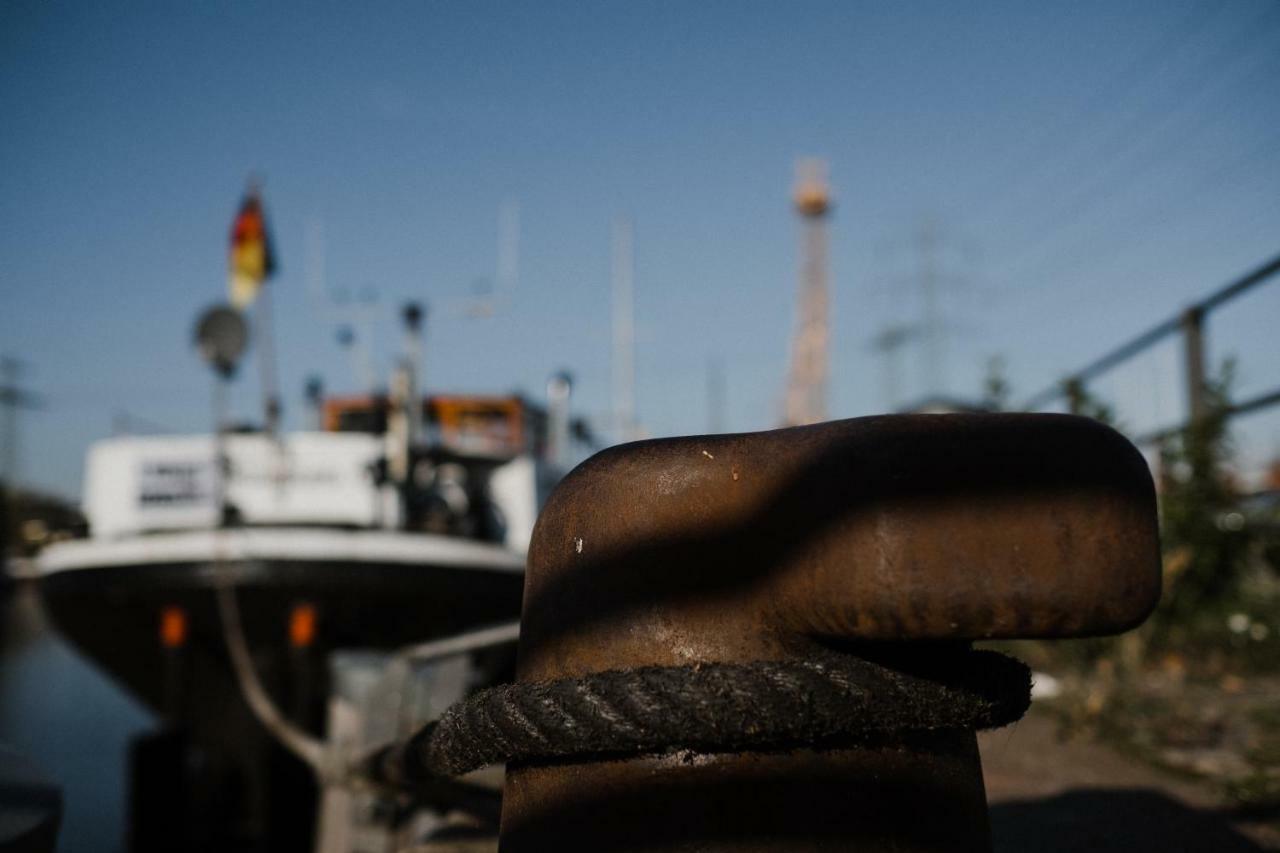 Schiffshotel "Schlafen Im Hafen" Hamburg Zewnętrze zdjęcie